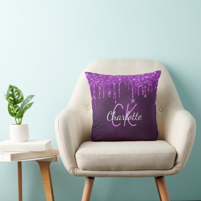 Lila glitter droppar monogram namn kudde (Stol)
