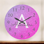 Lila Gnistra Glitter Monogram Namn och ursprunglig Stor Klocka<br><div class="desc">Lila och Rosa Ombre Gnistra Glitter Monogram Namn och första servarningsklockan. Wall Clock ger perfekten till någon som kärlek gnistra och glitter.</div>