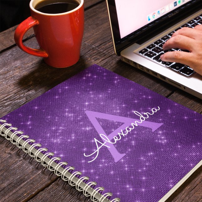 Lila Gnistra Shimmer Monogram & Initial Anteckningsbok Med Spiral (Skapare uppladdad)