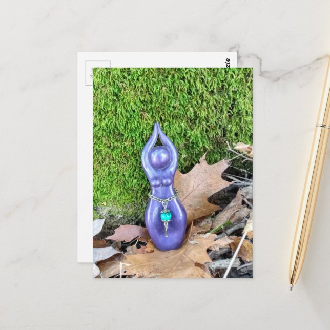 Lila Goddess i Skogen hösten Löv och Moss Vykort (Fram/Back In Situ)