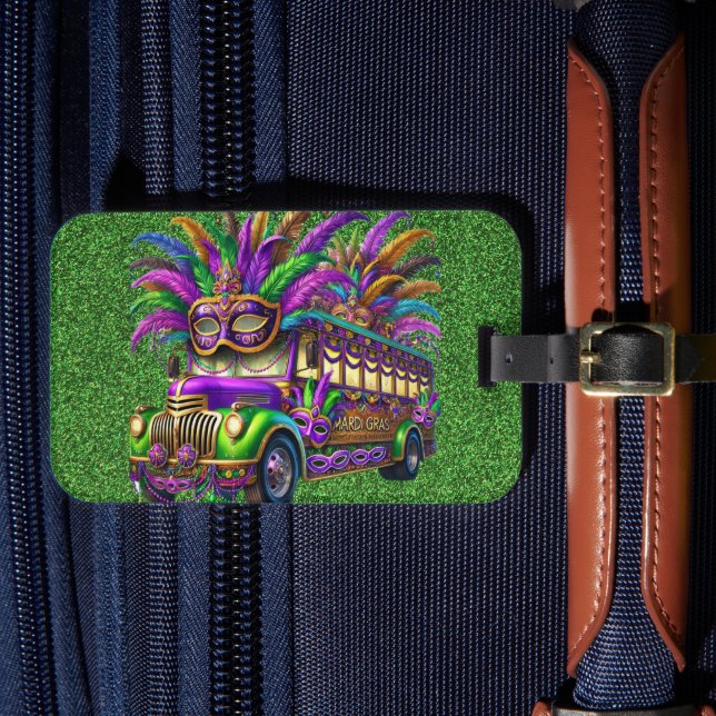 LILA & GRÖNT MARDI GRAS BUSS & FEATHERS BAGAGEBRICKA (Framsida Insitu 4)