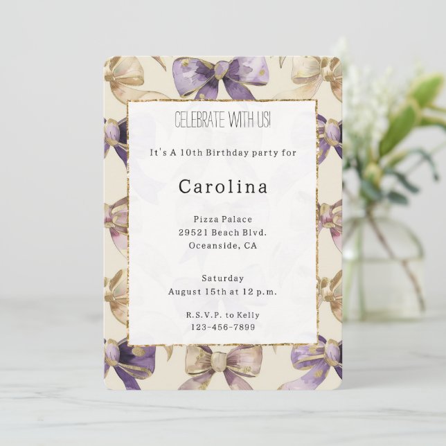 Lila Guld Bows Birthday Inbjudningar (Stående Fram)