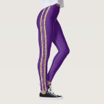 Lila Guld Glitter Anpassningsbar Text Athletic Ran Leggings<br><div class="desc">Lila personliger med en dubbla atletisk rand i guld glitter med anpassningsbar i mitten som kan vara olika på båda sidor. Perfekt för att visa ditt favoritcitat, versa, inspirerande mantra, team namn, mascot-motto eller lägga till ditt namn vid upprepning av varje ben! Du kan ändra lagningen av färg och typsnitt...</div>