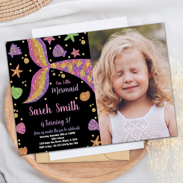 Lila Guld Glitter Sjöjungfru Svan födelsedag med f Inbjudningar (Purple Gold Glitter Mermaid Tail Birthday w Photo Invitation)