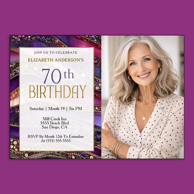 Lila Guld Juvelbesatt Strata 70-årsfödelsedagsfoto Inbjudningar (Luxury purple and gold 70th birthday photo invitation with jeweled marble design and elegant style.)