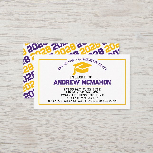 LILA GULD STUDENTEN INBJUDAN i (Purple White & Gold Mini Graduation Invitations for friends, classmates, teammates or announcements)