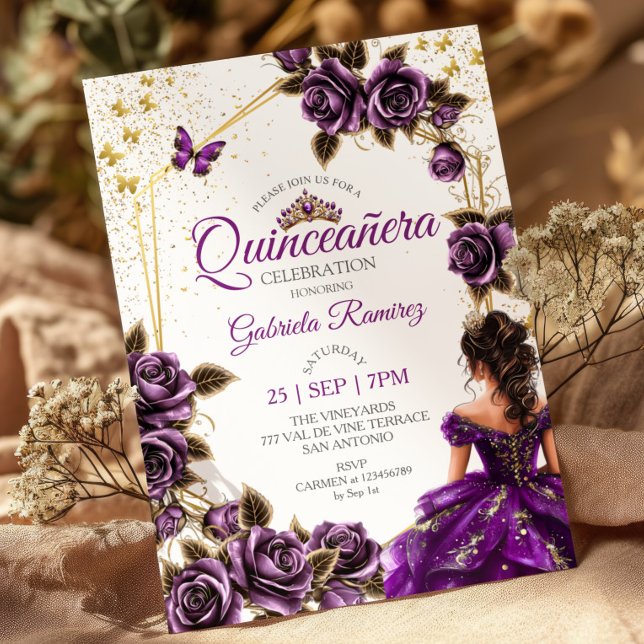 Lila gyllene tiara rosor fjäril Quinceañera Inbjudningar (Skapare uppladdad)