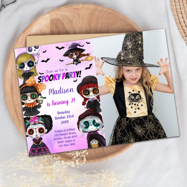 Lila Halloween-födelsedagsinbjudan med foto Inbjudningar (Purple Halloween Birthday Invitations with Photo)