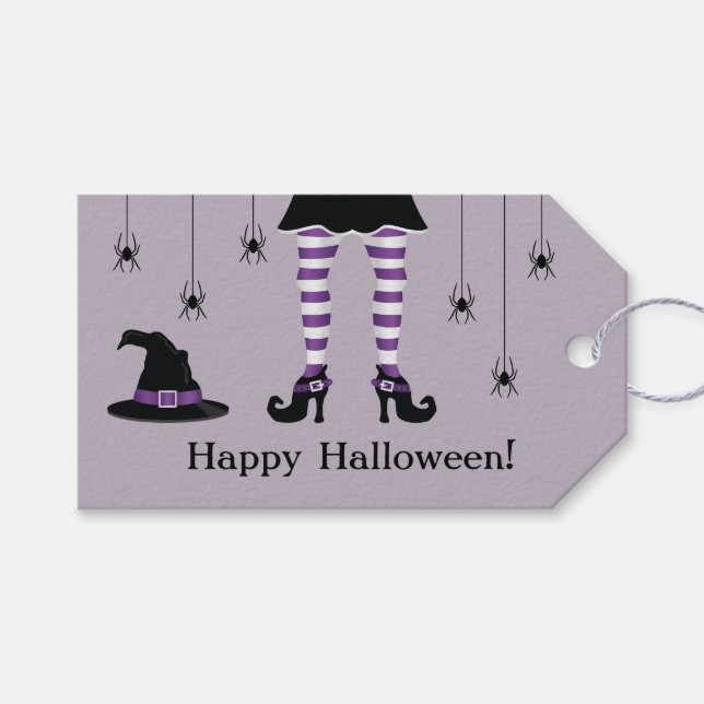 Lila Häxben Och Spindlar Glad Halloween Text Presentetikett (Framsidan (Horisontell))