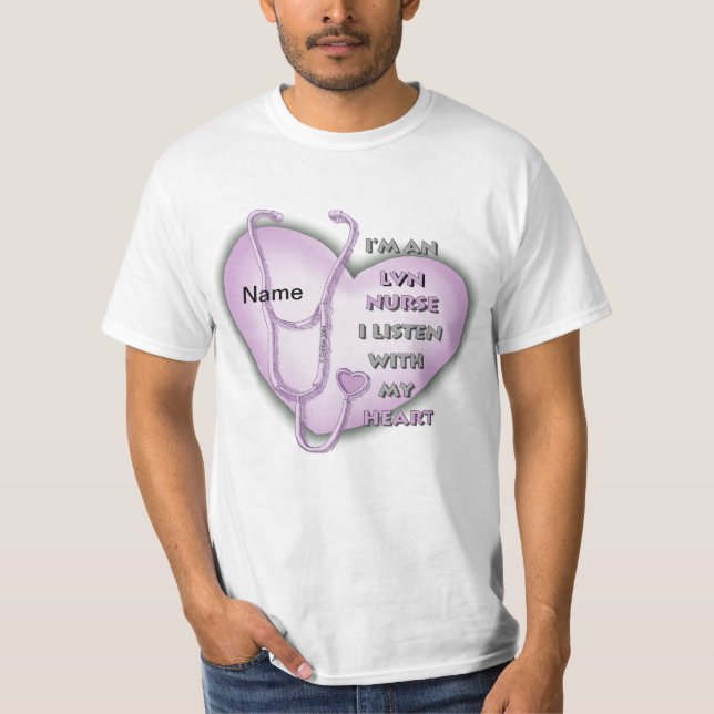 Lila Heart LVN- sjuksköterska T Shirt (Framsida)