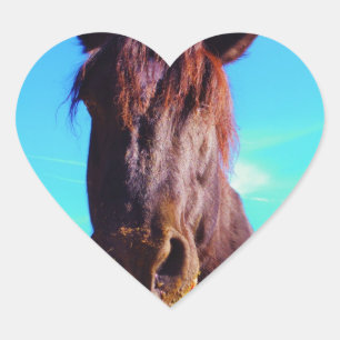 Lila Horse w/ Grönt Mouth Hjärtformat Klistermärke