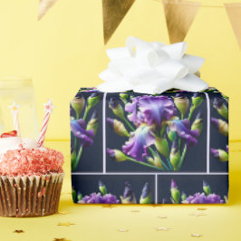 Lila Iris Bouquets on Black Presentpapper