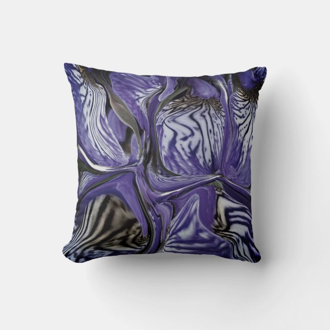 Lila Iris Flower / Fog / Kudde (Framsida)