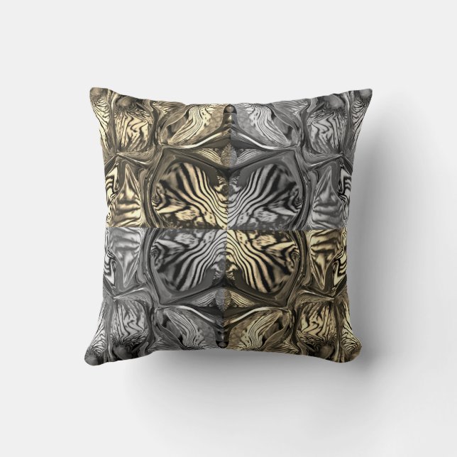 Lila Iris Flower / Sepia / B & W / Fyra / Kudde (Baksida)