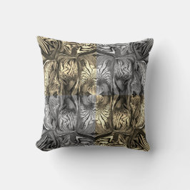 Lila Iris Flower / Sepia / Black*White / xFour Kudde