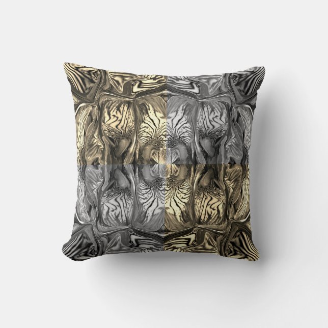 Lila Iris Flower / Sepia / Black*White / xFour Kudde (Framsida)