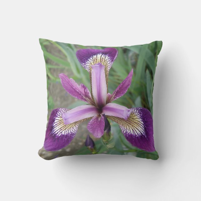 Lila Iris Pillow Kudde (Framsida)