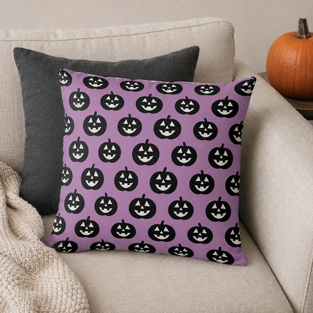 Lila Jack o Lantern Pumpamuster Halloween Kudde (Skapare uppladdad)