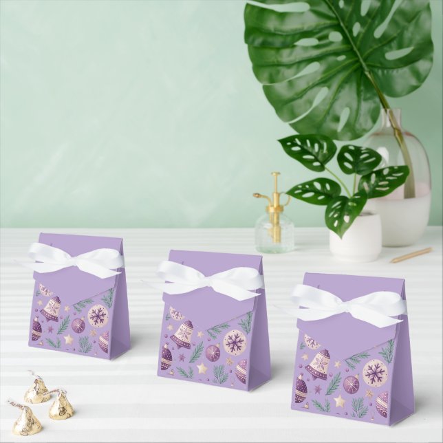 "Lila julgrynsask med ornament och klocka" Presentaskar (Multipel)