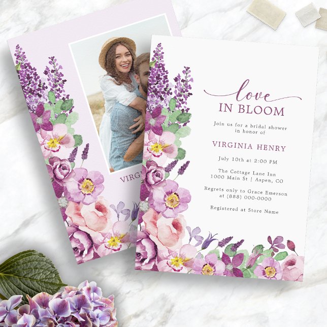 Lila Kärlek i Möhippan Bloom Inbjudningar (Purple Love In Bloom Bridal Shower Invitation
)
