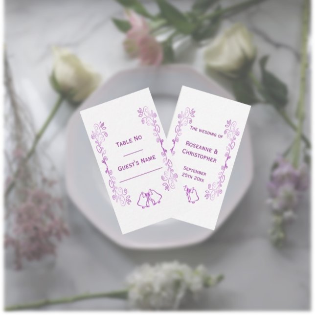 Lila Klockor Scrollwork Design Bröllop Placeringskort (Purple wedding reception place cards bells and scrollwork design)