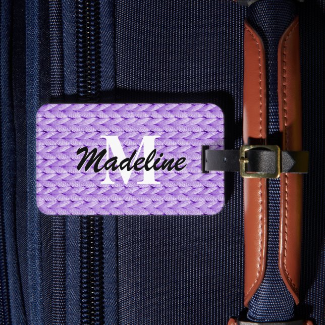 Lila Knissions Luggage Tag + Namn, Monogram Bagagebricka (Framsida Insitu 4)