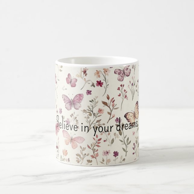 Lila Kräm Fjärilar Blommig Tro Drömmar Kaffemugg (Center)