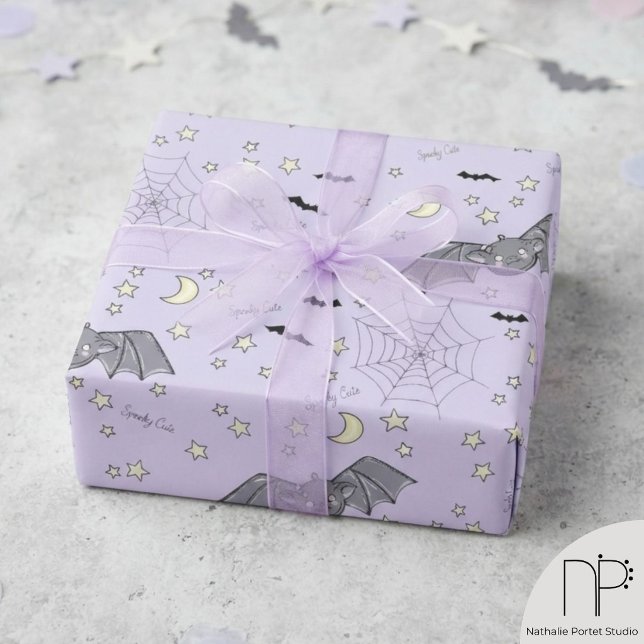 Lila kusliga söta fladdermöss Halloween-presentpap Presentpapper (Hand-drawn baby bat star moon pastel purple Halloween wrapping paper unique gift wrap)