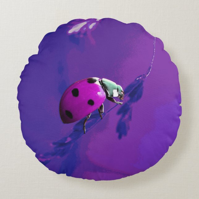 Lila Ladybug Rund Kudde (Framsidan)