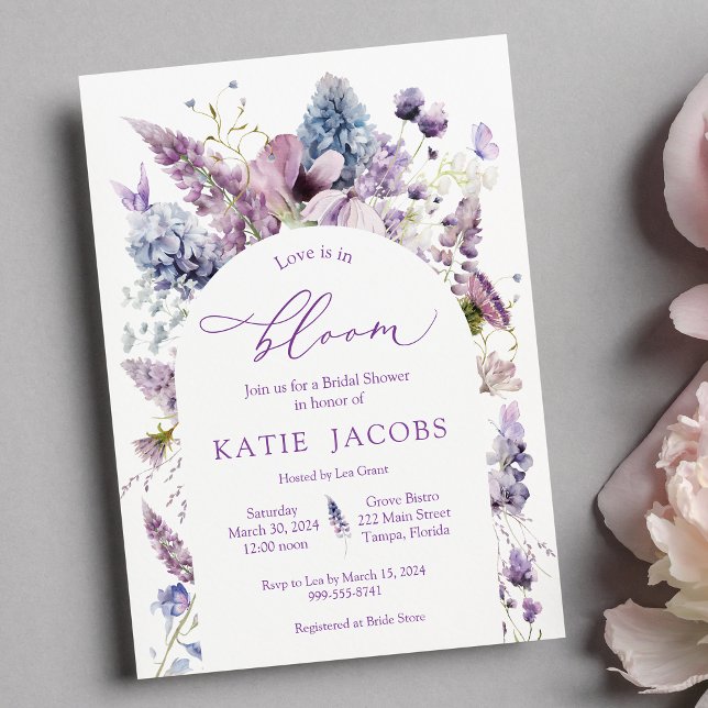 Lila + Lavender Blommigt Inbjudningskort för möhip (Skapare uppladdad)