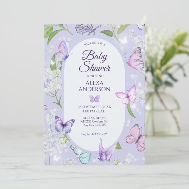 Lila lavender butterfly blommigt Baby Shower Inbjudningar (Stående Fram)