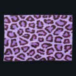 Lila Leopard Mönster Kökshandduk<br><div class="desc">Lila Leopard Mönster Brighten upp ett kök med nya kökshanddukar! Dessa handdukar är tillverkade av en hållbar polyblend och är underbara för torkning och ser levande ut med text, monogram eller grafik. Designad under en livstid av använda ser de tvättbara kökshanddukerna i maskin underbara ut och städas upp bra också!...</div>