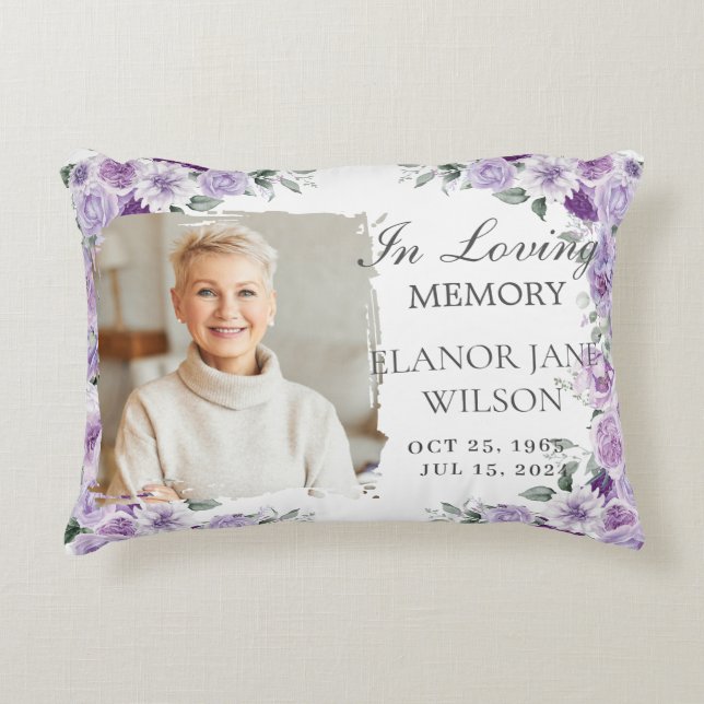 Lila Lilac Blommigt Photo Memorial Keepsaké Prydnadskudde (Framsidan)