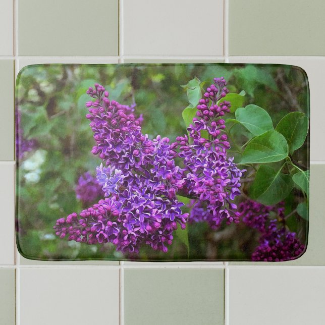 Lila Lilacs en Vår Day Badrumsmatta (Skapare uppladdad)
