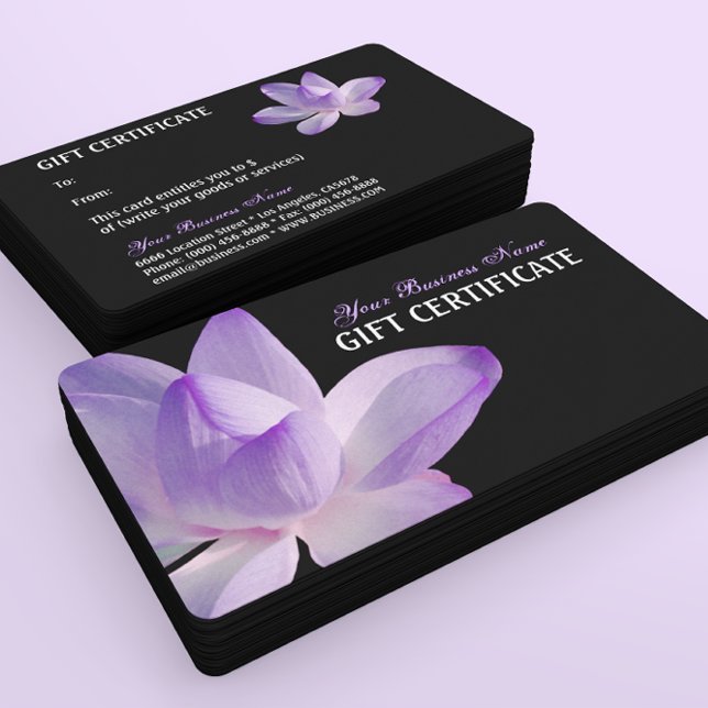 Lila Lotus Bloom på Black Gift Certificate Rabattkort (Skapare uppladdad)