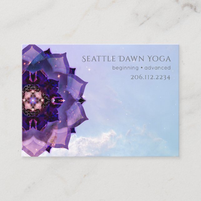 Lila Lotus Mandala Modern Yoga Instruktör Visitkort (Framsida)