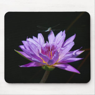 Lila Lotus Waterlily Dragonfly-uppspelningskort Musmatta