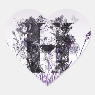 Lila Meadows and Flower Alphabet - Brev H Girl Hjärtformat Klistermärke