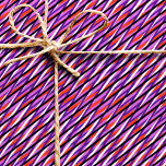 Lila Moiré Rand - Optisk illusion - Abstrakt Presentpapper<br><div class="desc">Den här abstrakten och den moderna,  randiga designen har oftast skapats för dem som gillar ovanliga men rena mönster. Den optiska illusionen av moiré mönster ge är ett intryck av vågigt rörlighet. Färg i rand: lila,  orange och svart.</div>