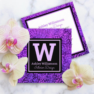 Lila monogram blad mönster botanisk modern djärv fyrkantigt visitkort