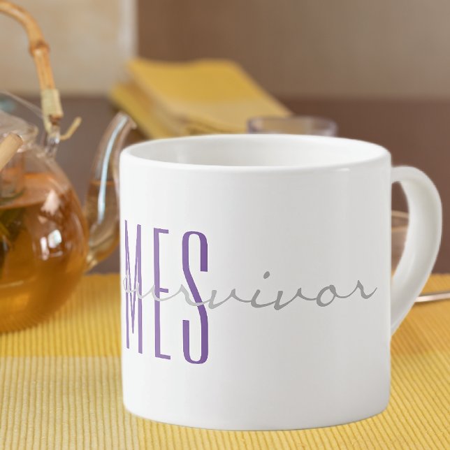 Lila Monogram Soft Grått i'är en efterlevande 6oz Espressomugg (Skapare uppladdad)