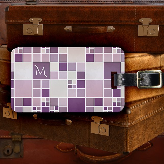 Lila Mönogram Vattenfärg Resväskemärke Bagagebricka (Luggage tag featuring a checkered design with a subtle watercolor effect in mauve, purple and lilac )