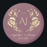 Lila Monogram Wedding Favor Magnet<br><div class="desc">Lavender och Guld Monogram Initialer Wedding Favor - med initialer av Bride och Groom. Enkel,  snyggt,  glam,  unik. Allt grafiskt inslag är fritt att byta,  flytta eller ta bort - njut av och skapa den bästa kombinationen!</div>
