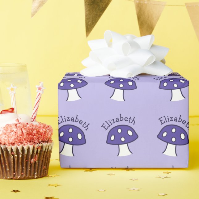 Lila Mushroom Namn Wrapping Papper Presentpapper (Födelsedagsfest)