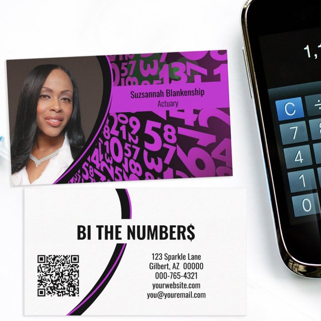 Lila Nummer på svartvitt i Anpassningsbarna Foto Q Visitkort (Share you information on this black and purple numbers, QR code custom photo business card.)