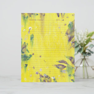 Lila och blå blad på gult, linjerat brevpapper
