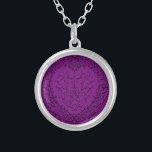 Lila och Black Heart Gothic Bröllop Necklace Silverpläterat Halsband<br><div class="desc">Våra vackra lila- och svarta hjärtklackar i bröllop är mörk,  men ändå härlig med vår konstnärliga rulla. De är designade i en mängd olika saker så att hela bröllop kan samordnas med samma stil!</div>