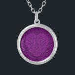 Lila och Black Heart Gothic Bröllop Necklace Silverpläterat Halsband<br><div class="desc">Våra vackra lila- och svarta hjärtklackar i bröllop är mörk,  men ändå härlig med vår konstnärliga rulla. De är designade i en mängd olika saker så att hela bröllop kan samordnas med samma stil!</div>