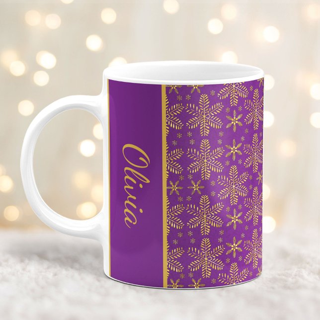 Lila och Guld Snöflingor Mugg jul med Namn (Skapare uppladdad)