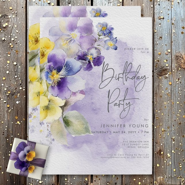 Lila och Gult Blommigt Modern födelsedag Inbjudningar (Purple & Yellow Floral Modern Birthday Invitation)